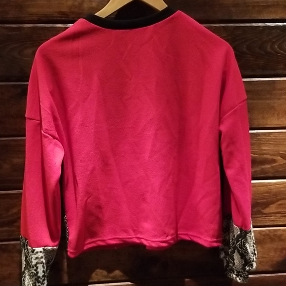 Sweatshirt top - Picture 2 of 3